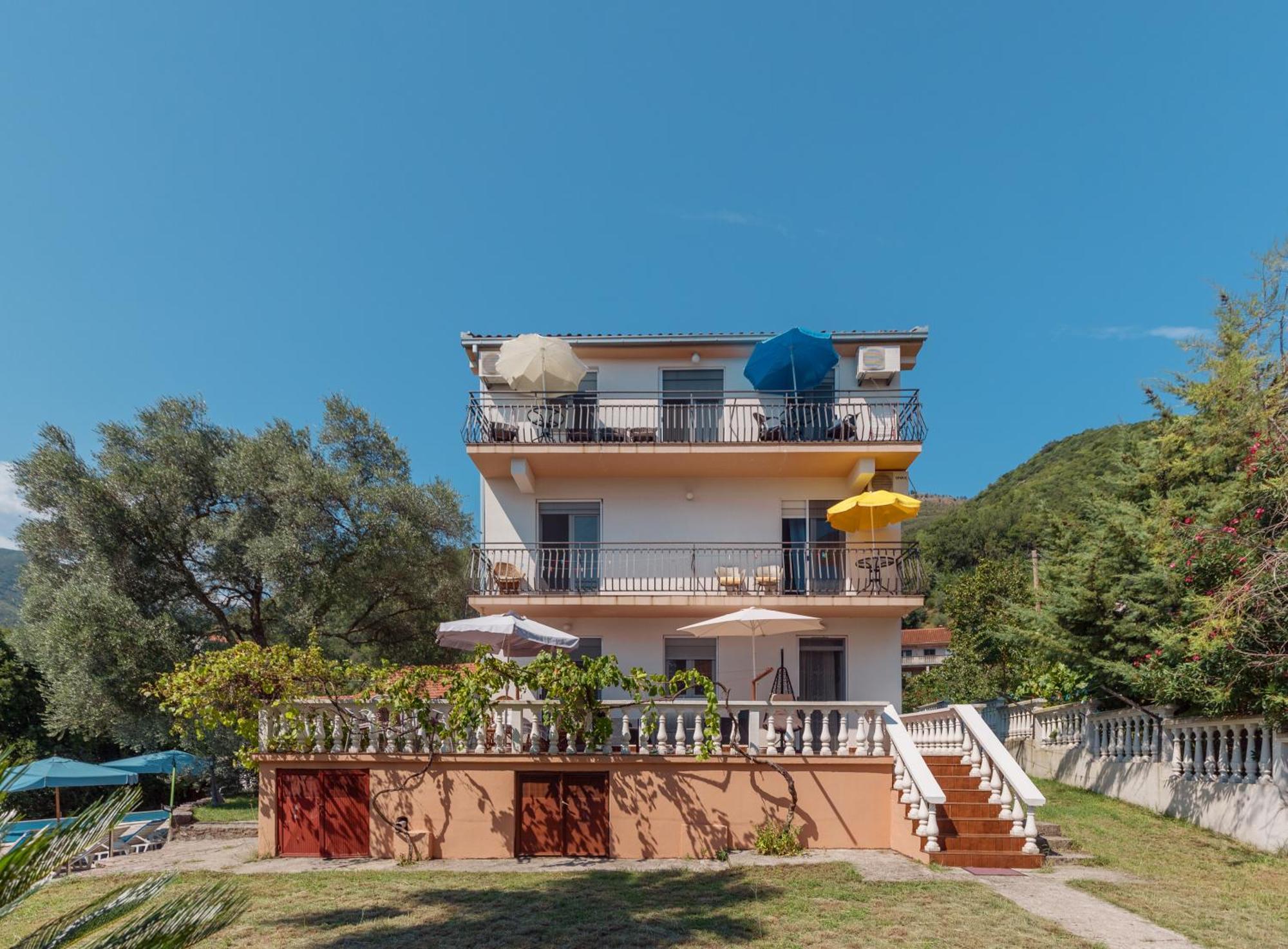 Villa Mia Apartments Бієла Екстер'єр фото