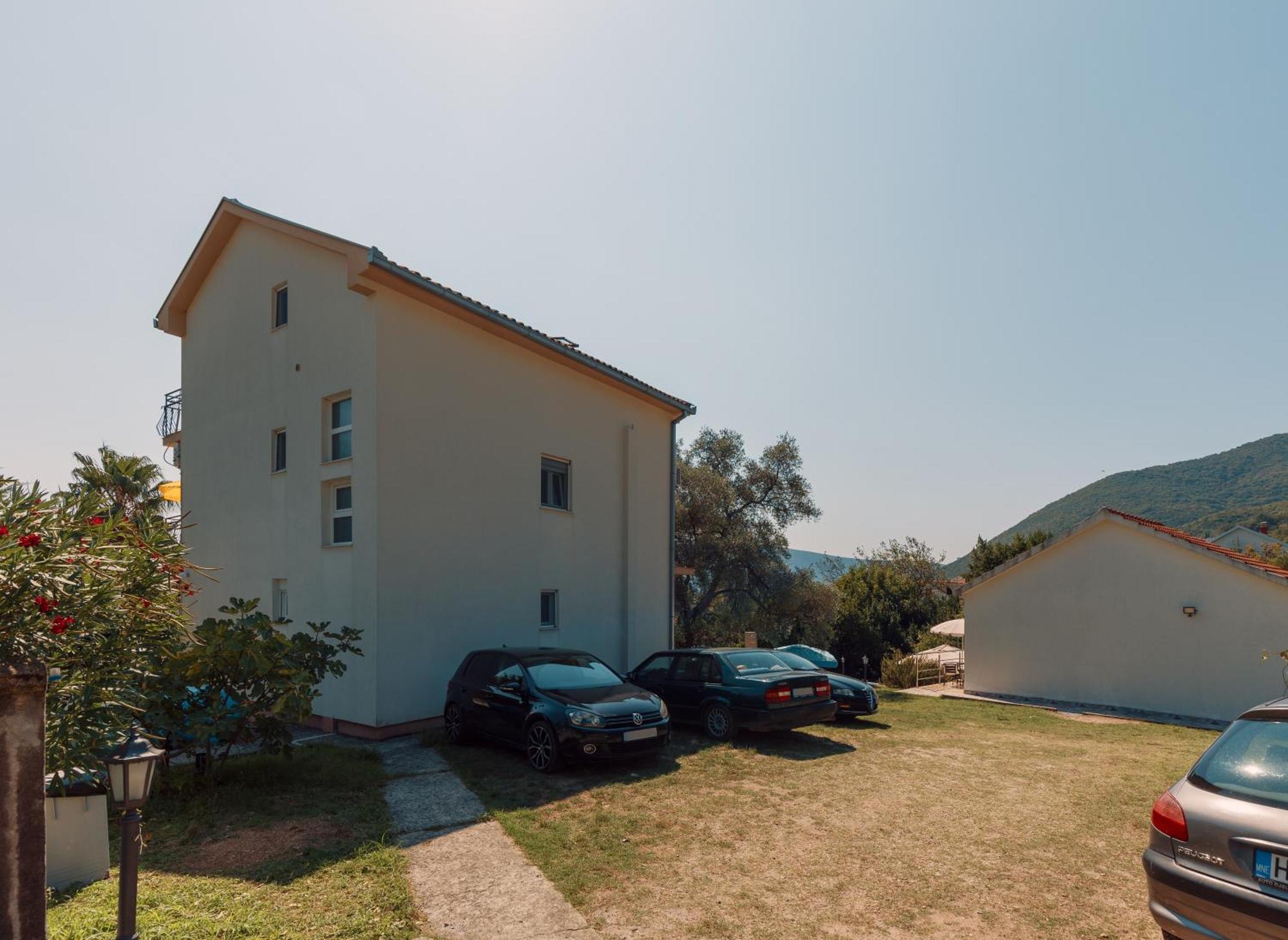 Villa Mia Apartments Бієла Екстер'єр фото