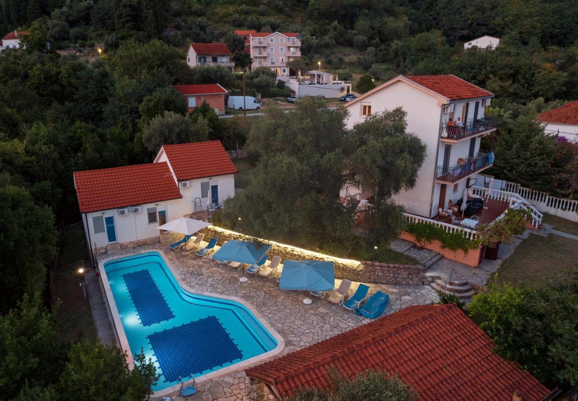 Villa Mia Apartments Бієла Екстер'єр фото