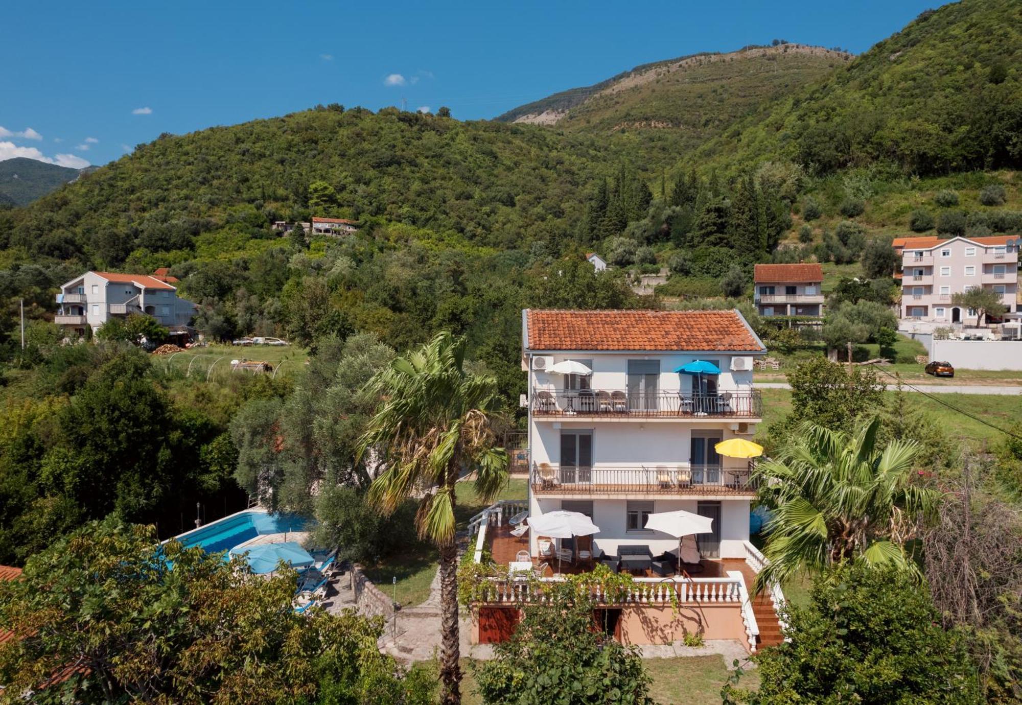 Villa Mia Apartments Бієла Екстер'єр фото