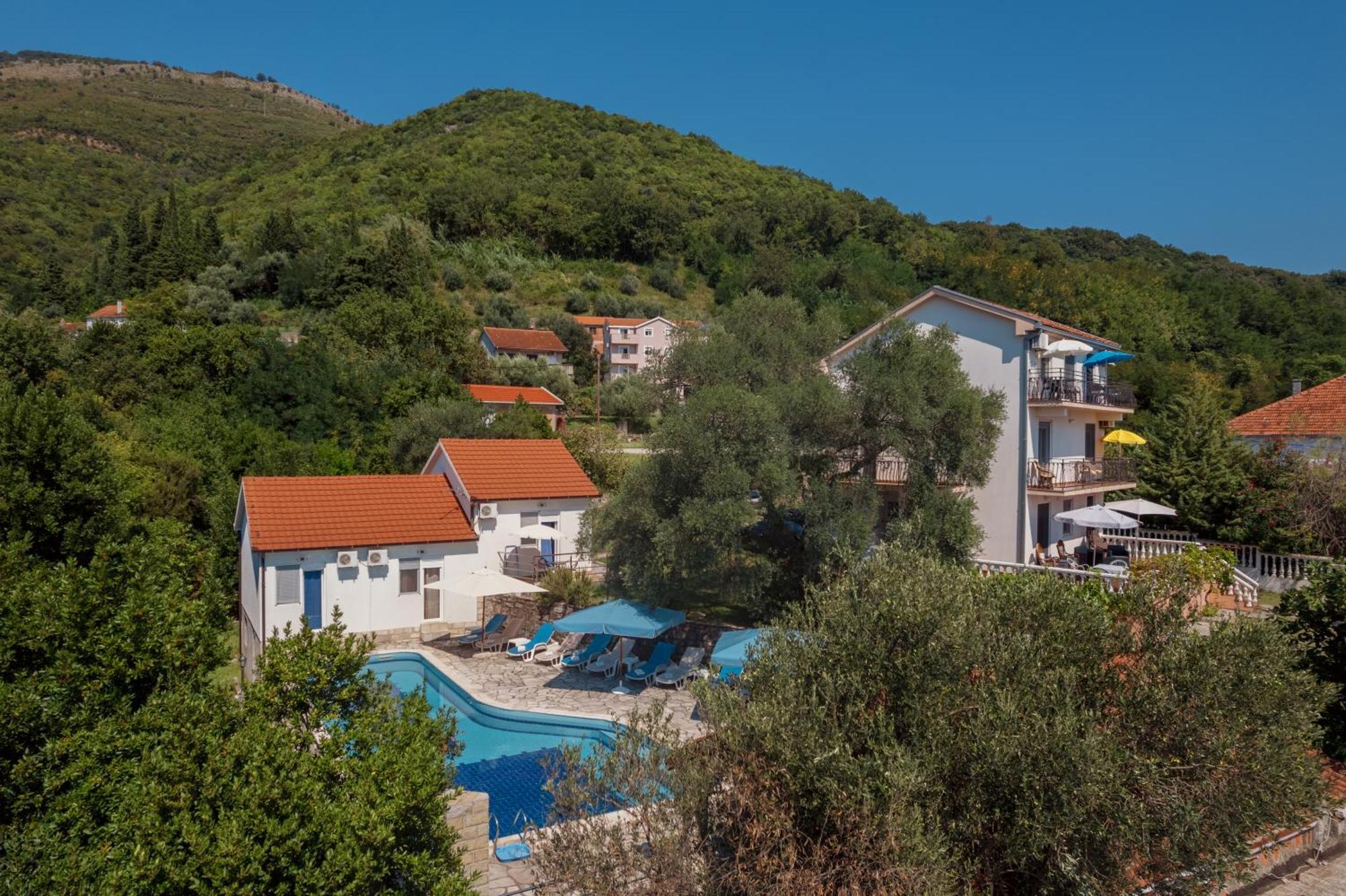 Villa Mia Apartments Бієла Екстер'єр фото